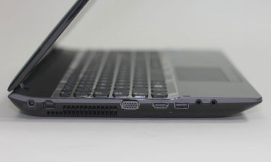Laptop chạy chip Ivy Bridge giá rẻ của Samsung