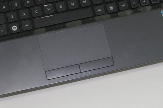 Laptop chạy chip Ivy Bridge giá rẻ của Samsung